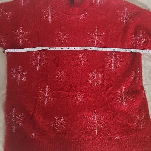 Torrid Eyelash Lurex Crew Pullover Sweater With Snowflake Red & Silver 1X 14-16 - Picture 11 of 16
